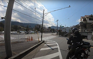 国道412号線へ
